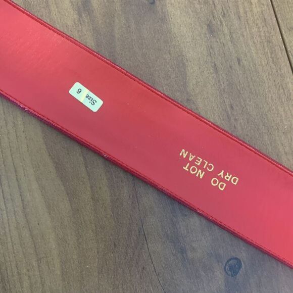 VTG Linda Allard Ellen Tracy Red Silk Wrap Dress Long Sleeve with Button Cuff 6 - Picture 7 of 12